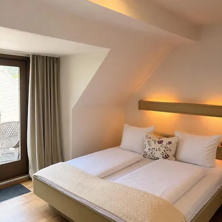 Galerie Riesling Hotel Trittenheim